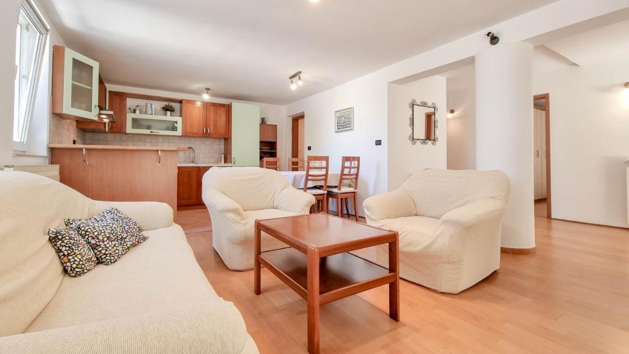 Ena Appartement Novigrad Istria Buitenkant foto