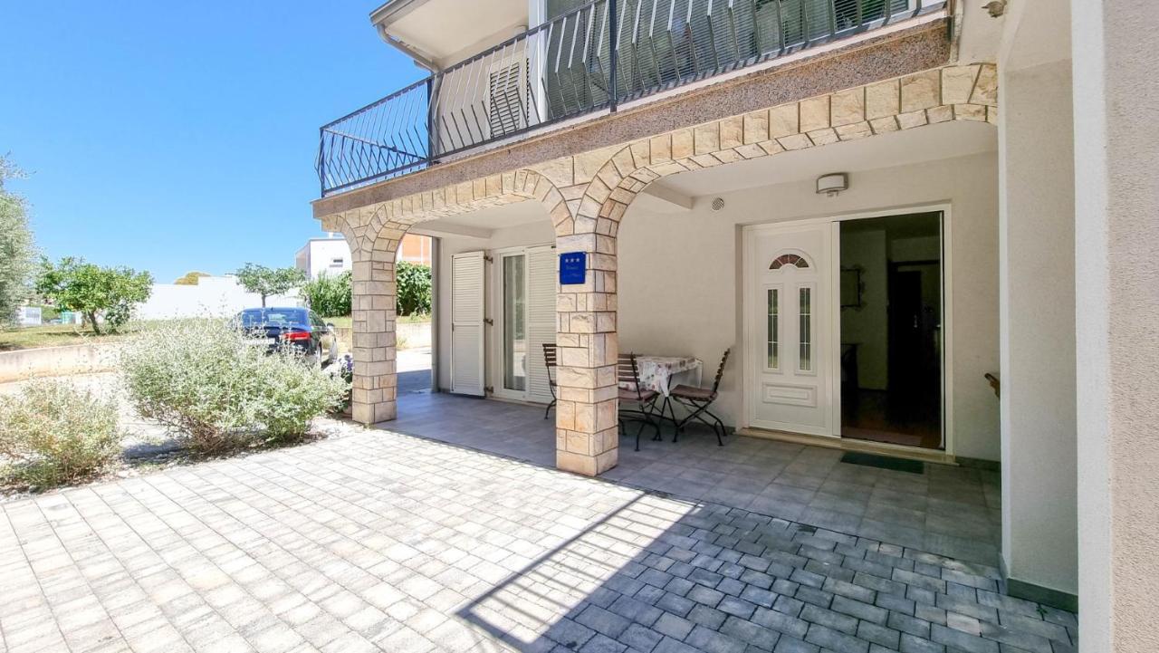 Ena Appartement Novigrad Istria Buitenkant foto